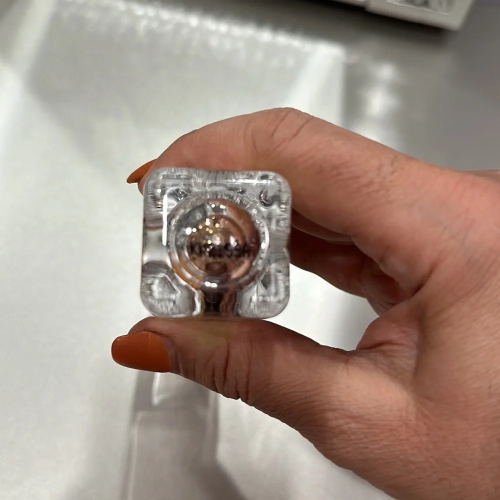 Jlo beauty that Jlo Glow serum 1.5 fl oz.(45 ml) KK2199A - Picture 7 of 7